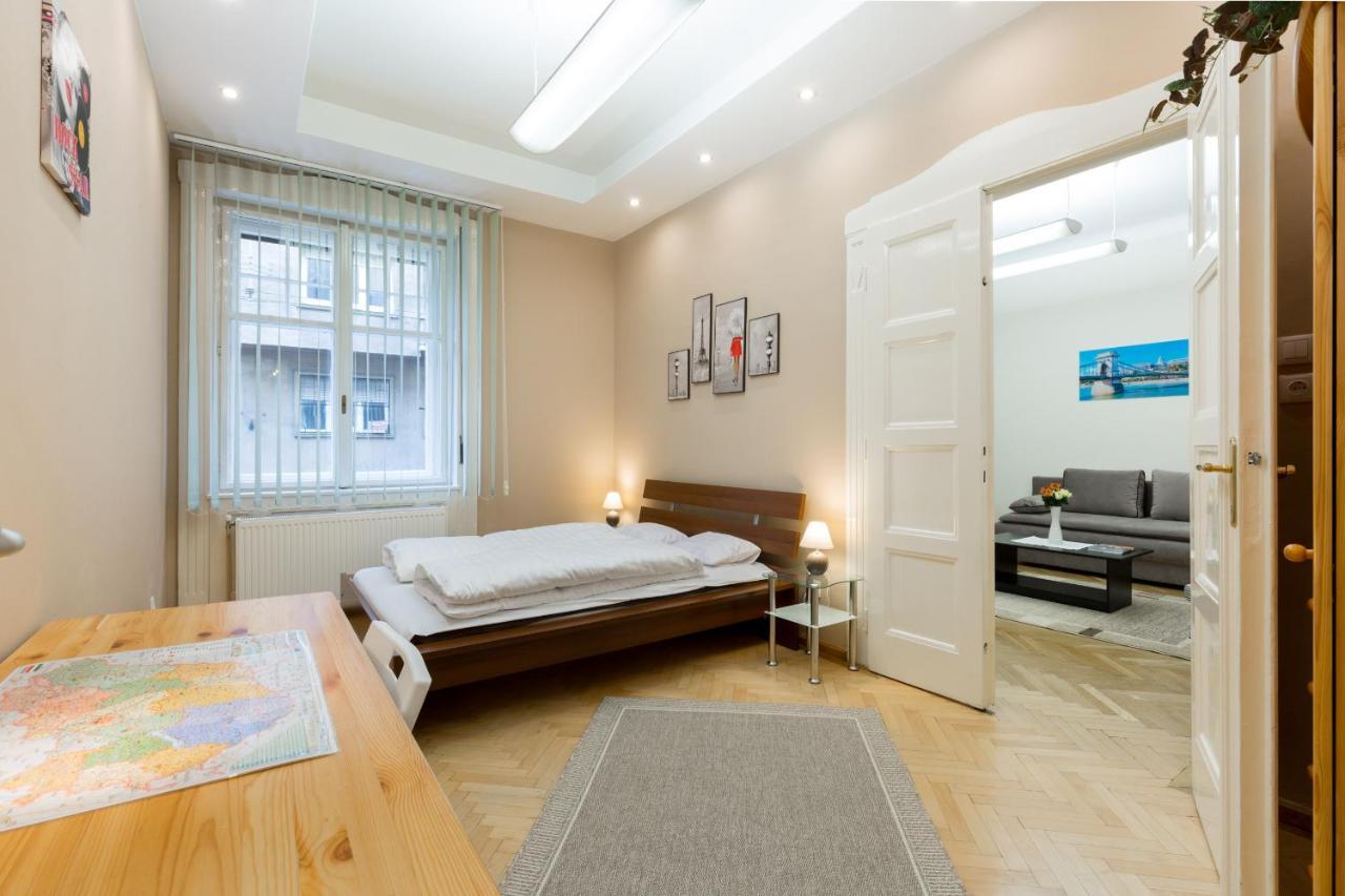 K17 Kinizsi Apartment ブダペスト エクステリア 写真